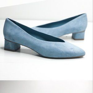 Everlane V Heel, Almond Toe, Light Blue Suede - Size 7.5